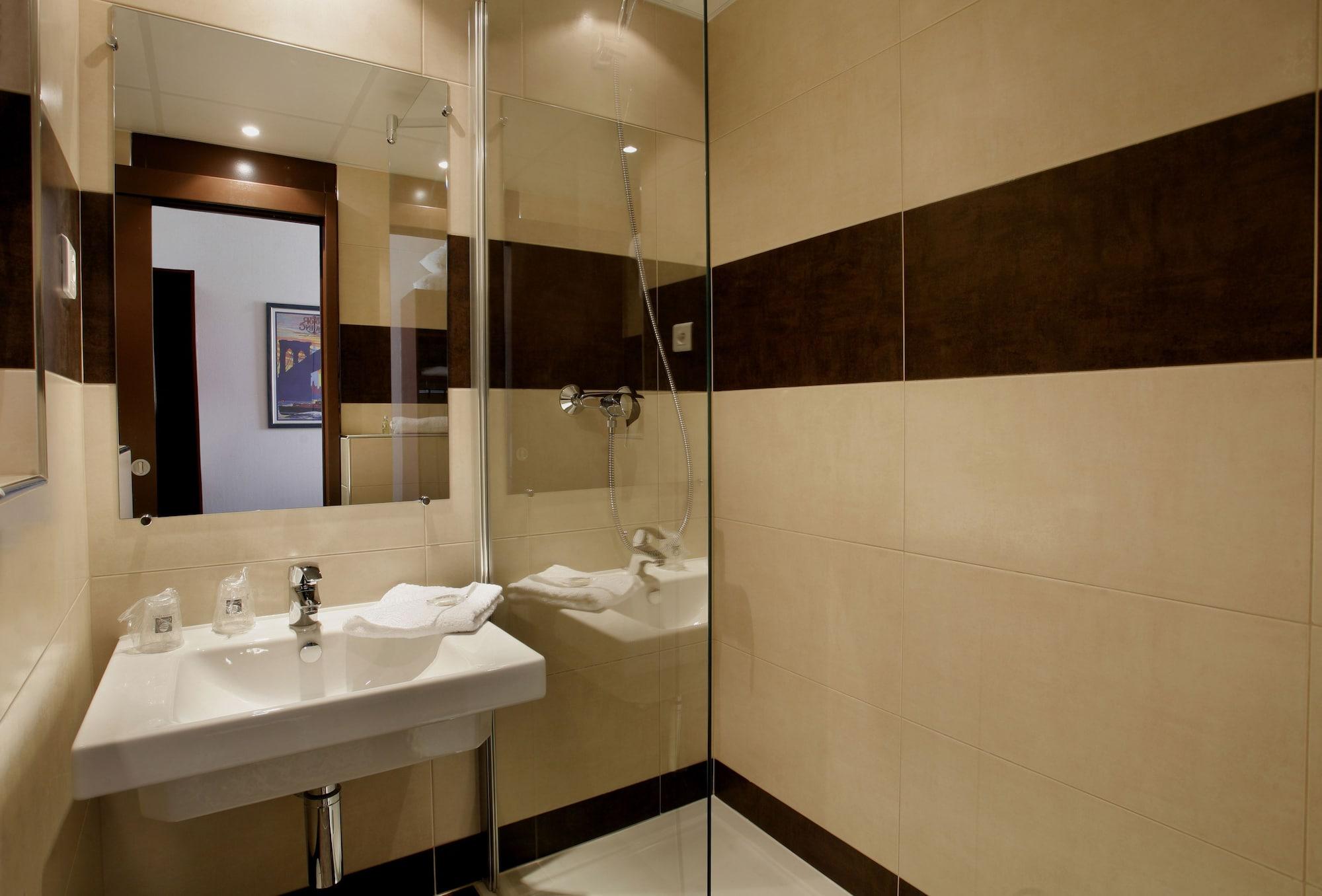 Hotel Gallieni Gennevilliers Ngoại thất bức ảnh