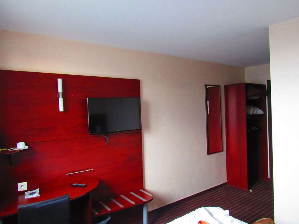 Hotel Gallieni Gennevilliers Phòng bức ảnh